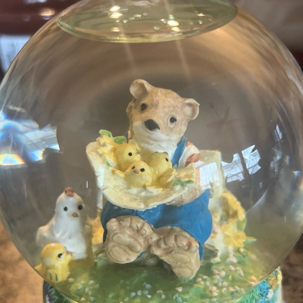 bear with chicks, musical, when you wish upon a star Vintage Snow Musical Globe